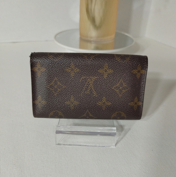 Louis Vuitton Compact Monogram Sarah Wallet - Picture 3 of 15